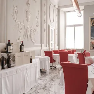 Hotel De