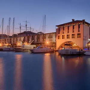 Otel Nh Collection Marina
